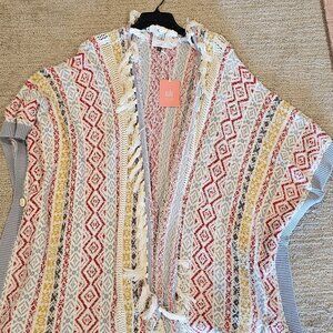 CAbi Style #5001  -  Siesta Poncho - Size M/L
